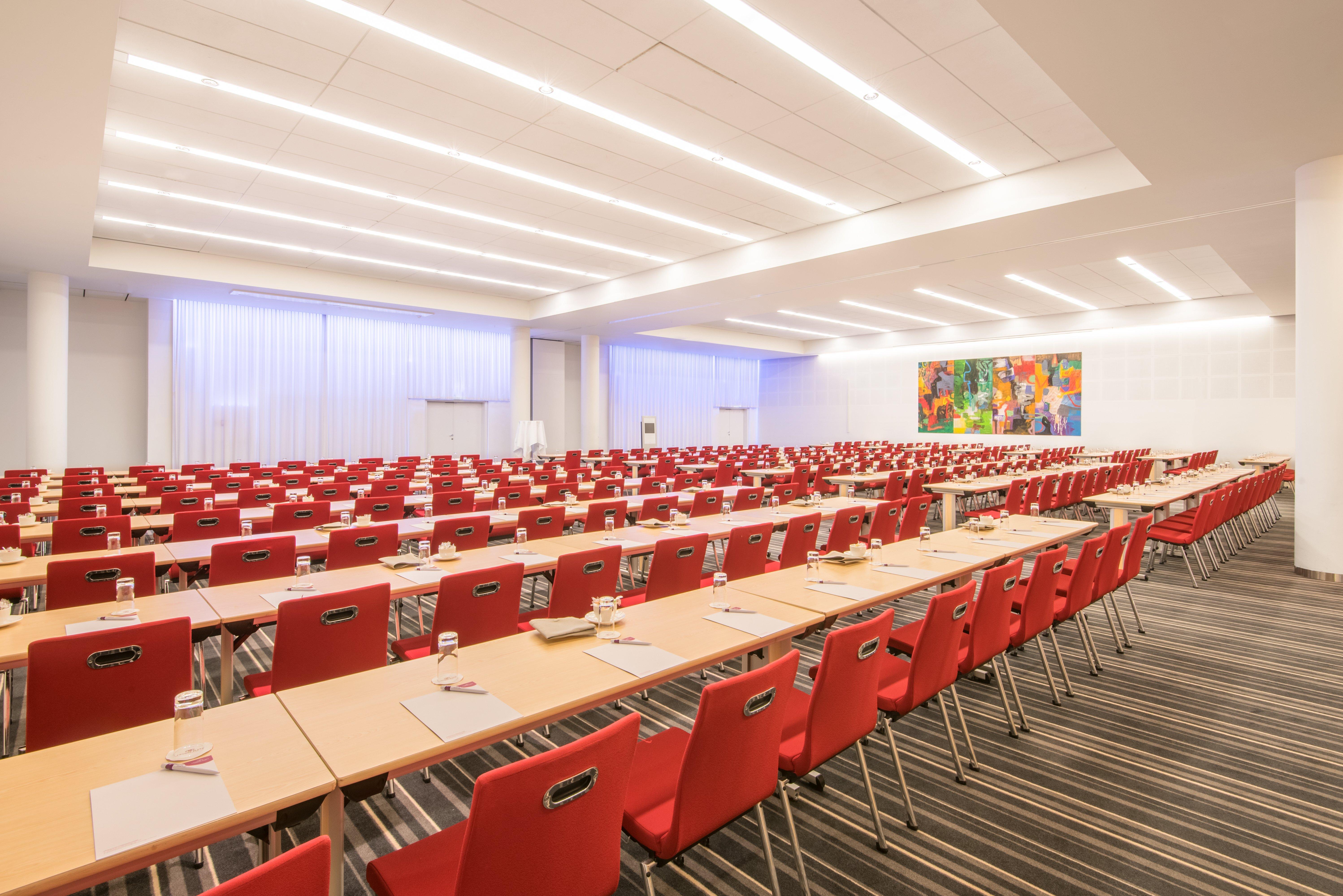 Hotel Crowne Plaza Towers, An Ihg 4*