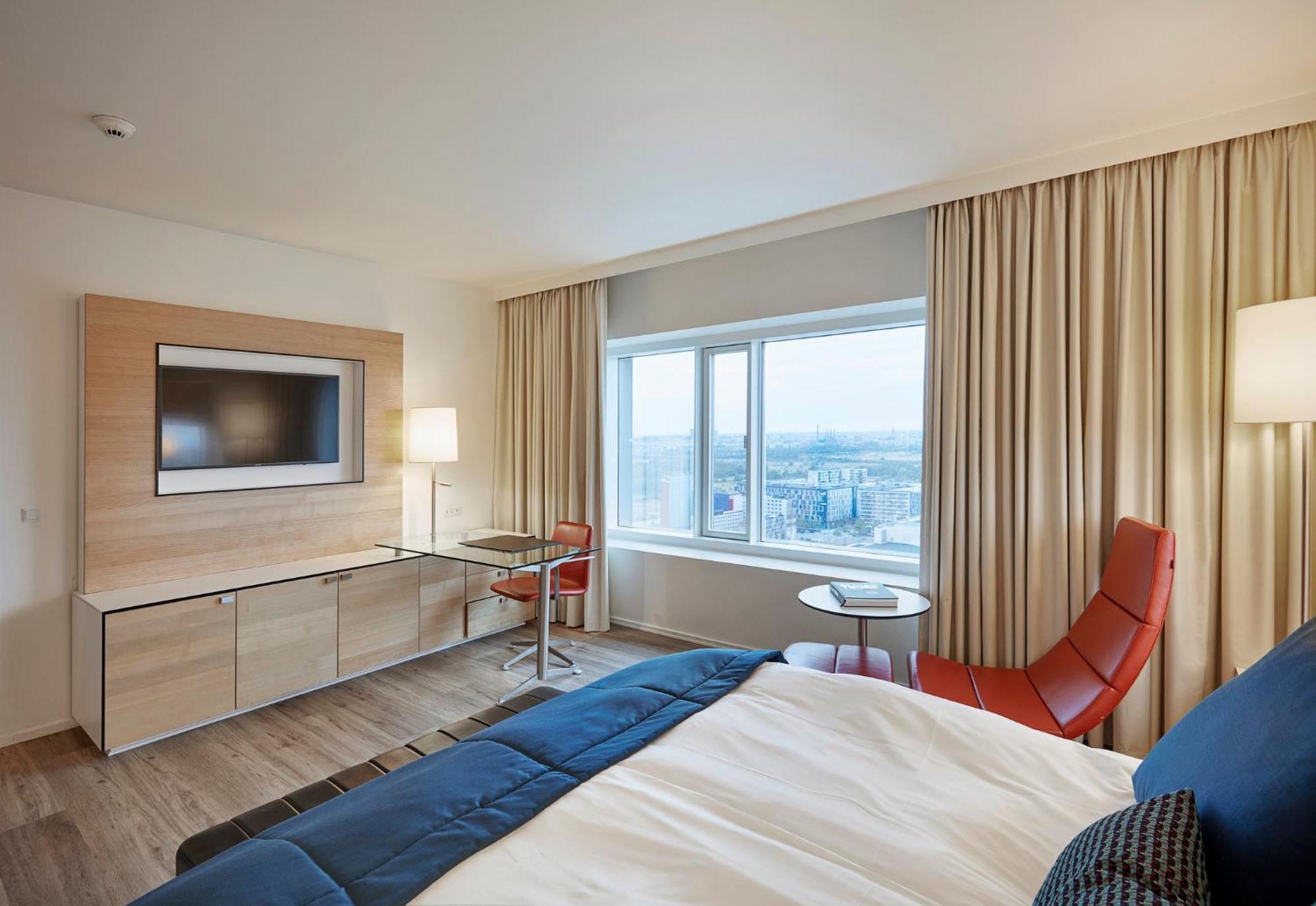 Hotel Crowne Plaza Towers, An Ihg